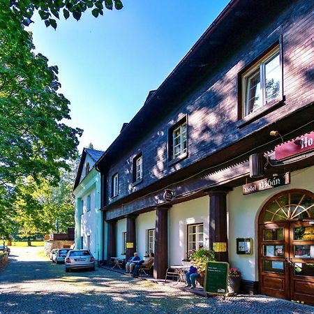 Hotel Dzban Jindrichov エクステリア 写真