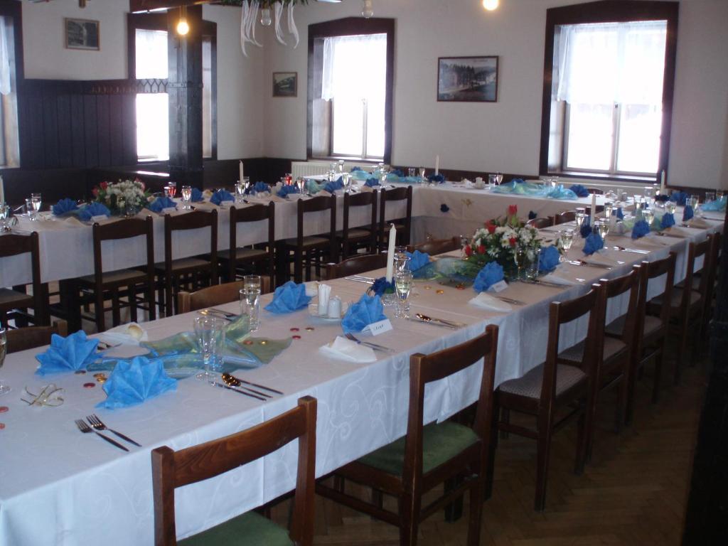 Hotel Dzban Jindrichov エクステリア 写真