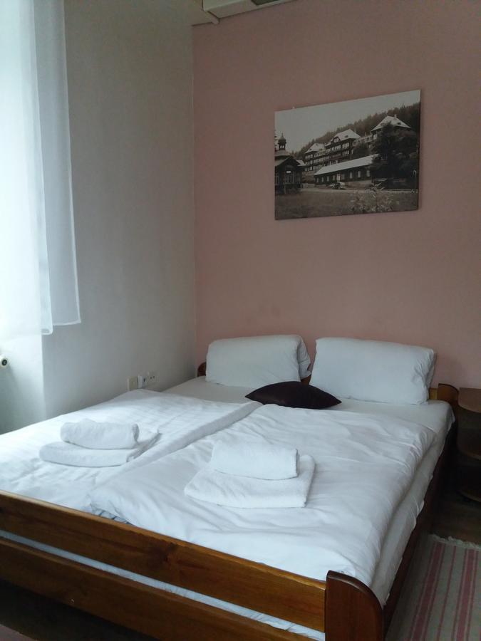 Hotel Dzban Jindrichov エクステリア 写真