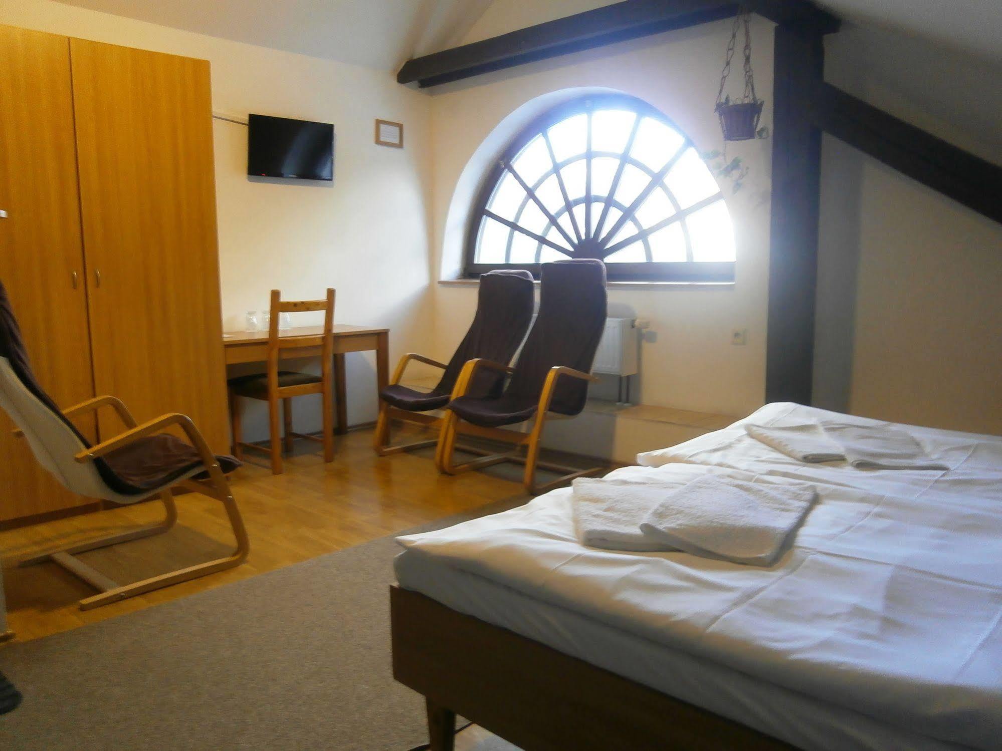 Hotel Dzban Jindrichov エクステリア 写真