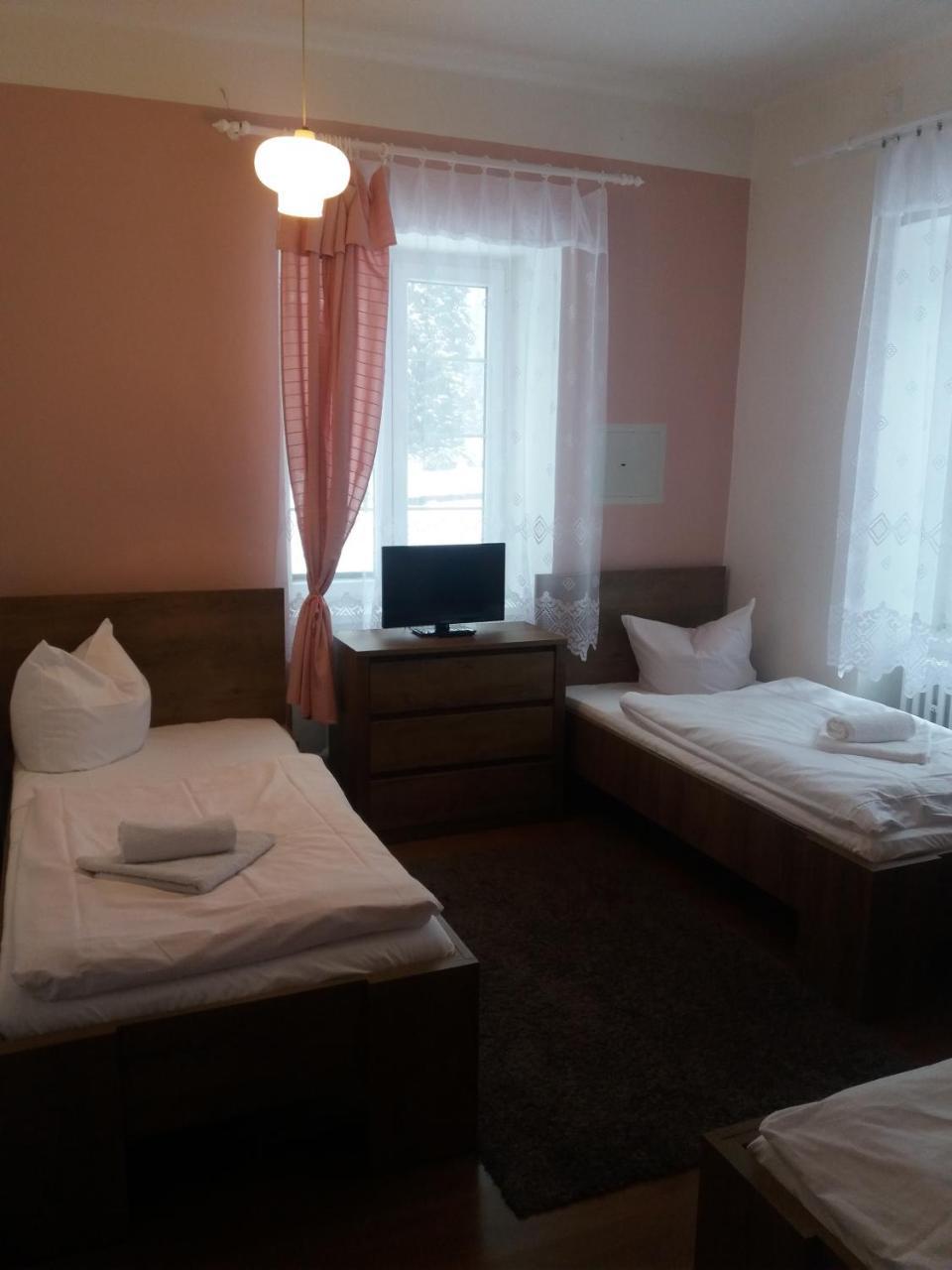 Hotel Dzban Jindrichov エクステリア 写真