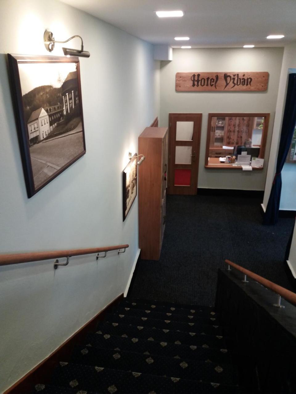 Hotel Dzban Jindrichov エクステリア 写真